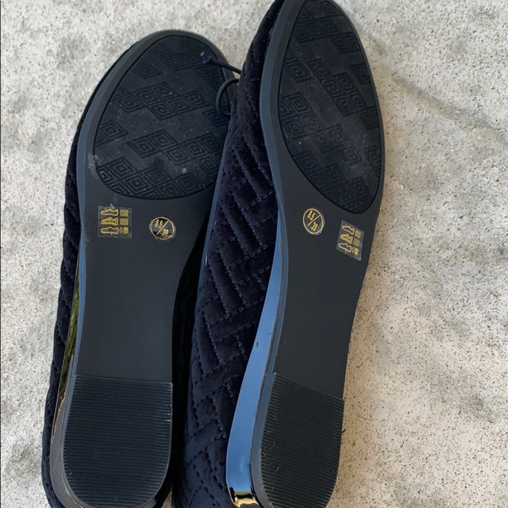 New! CL by Laundry Aris Quilted Velvet Flats 8.5 - Picture 6 of 7